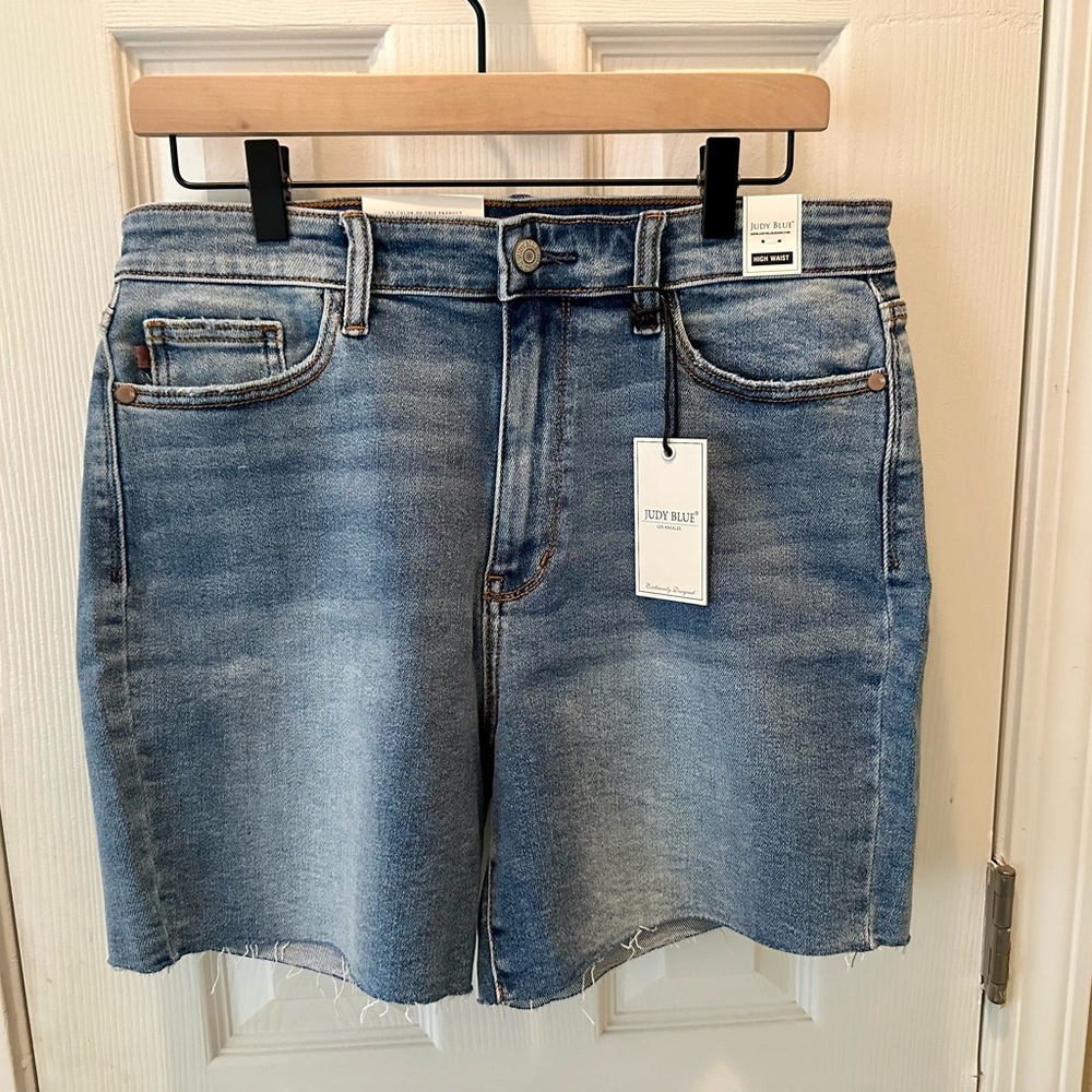 NEW❤️Judy Blue shorts size XL